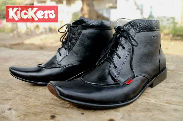 BANDOENG SHOES tweet media