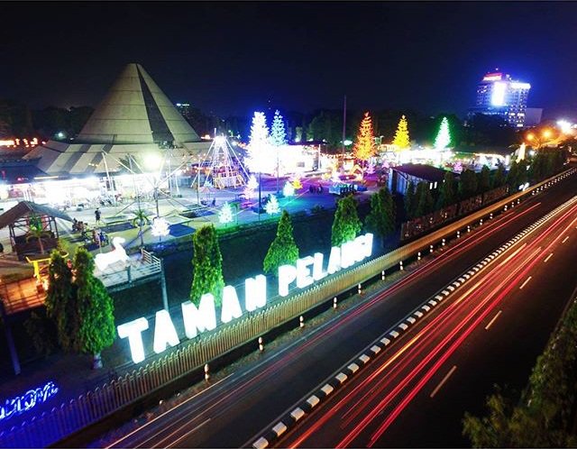 M2mx On Twitter Apik Rt At Jogjatoday Taman Pelangi Lampion
