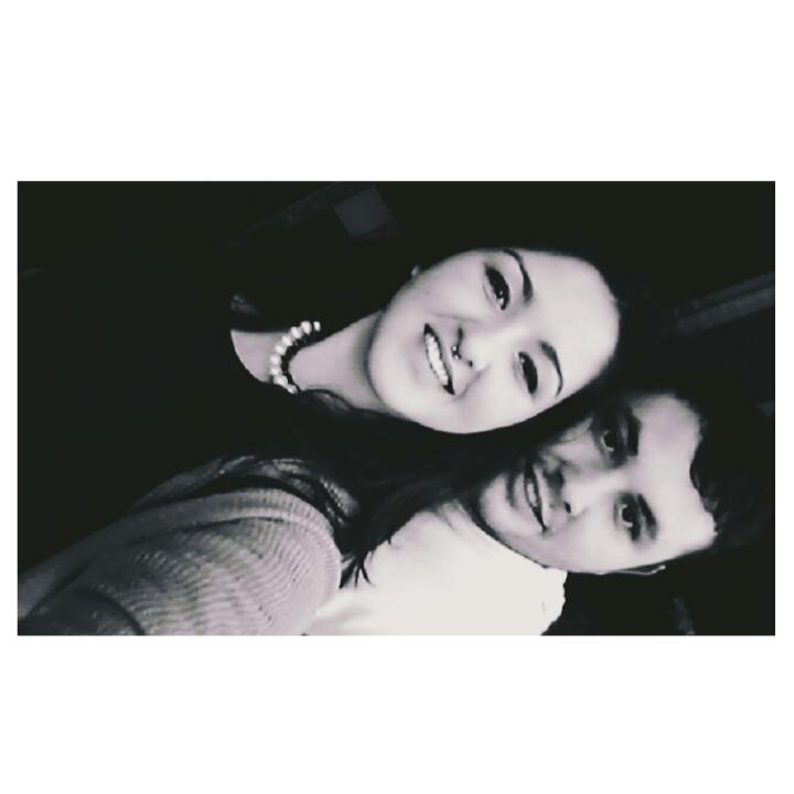 urepel_'s tweet photo. Con el lenguaje de las manos,  leyendo en braile cada surco de piel, pero tambien tus labios.... 😊♡ https://t.co/mYMB2lv1aT