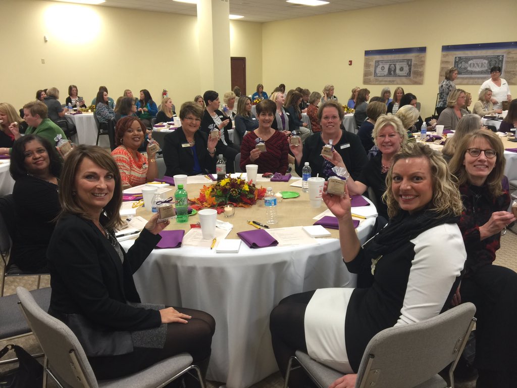 MainSourceHR's tweet photo. A little marshmallow fun @240sweet @MainSourceBank 4th annual Women in Business Conference https://t.co/s2awzkXzhC