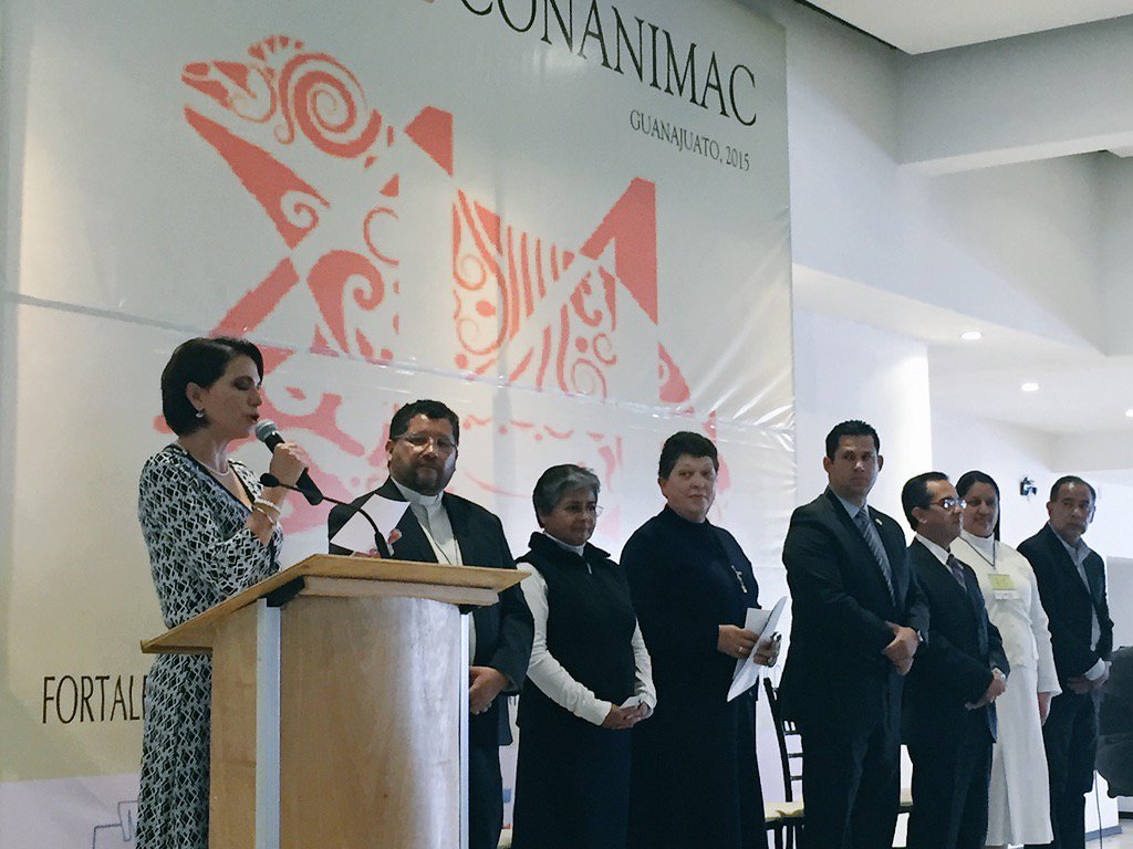 difgente's tweet photo. "Cuando las cosas se hacen con amor, maravillas podemos lograr para nuestros niñ@s":@MarucarrenodeM #CONANIMAC https://t.co/gs46NTeNEQ