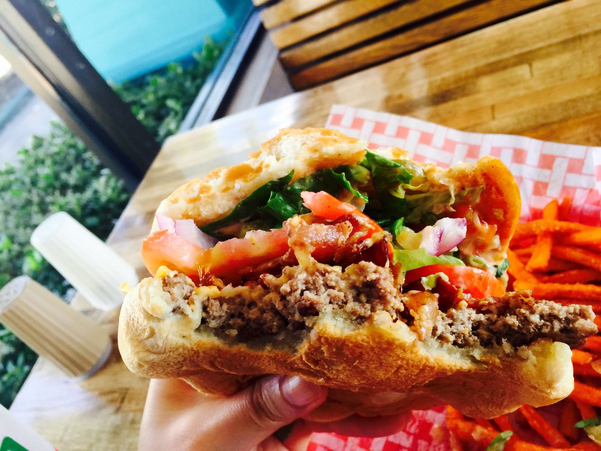 BurgerStCorp's tweet photo. Need a pick me up? Give yourself a boost with our homestyle 1/3 pound #Baconbacon #Cheeseburger. https://t.co/14PeiY2XUS