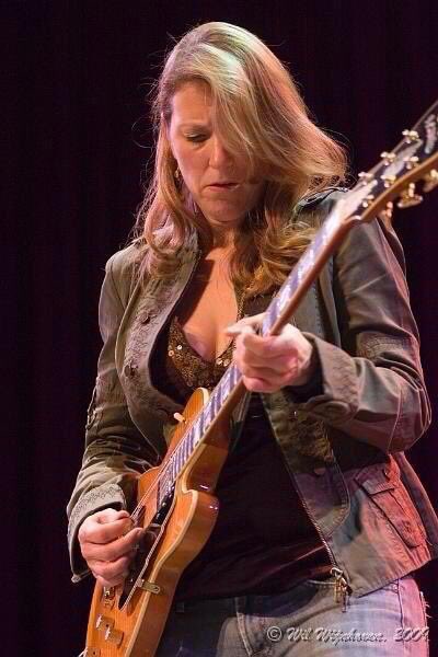 Happy birthday to the fabulous Susan Tedeschi Quite possibly the queen of the universe!!  