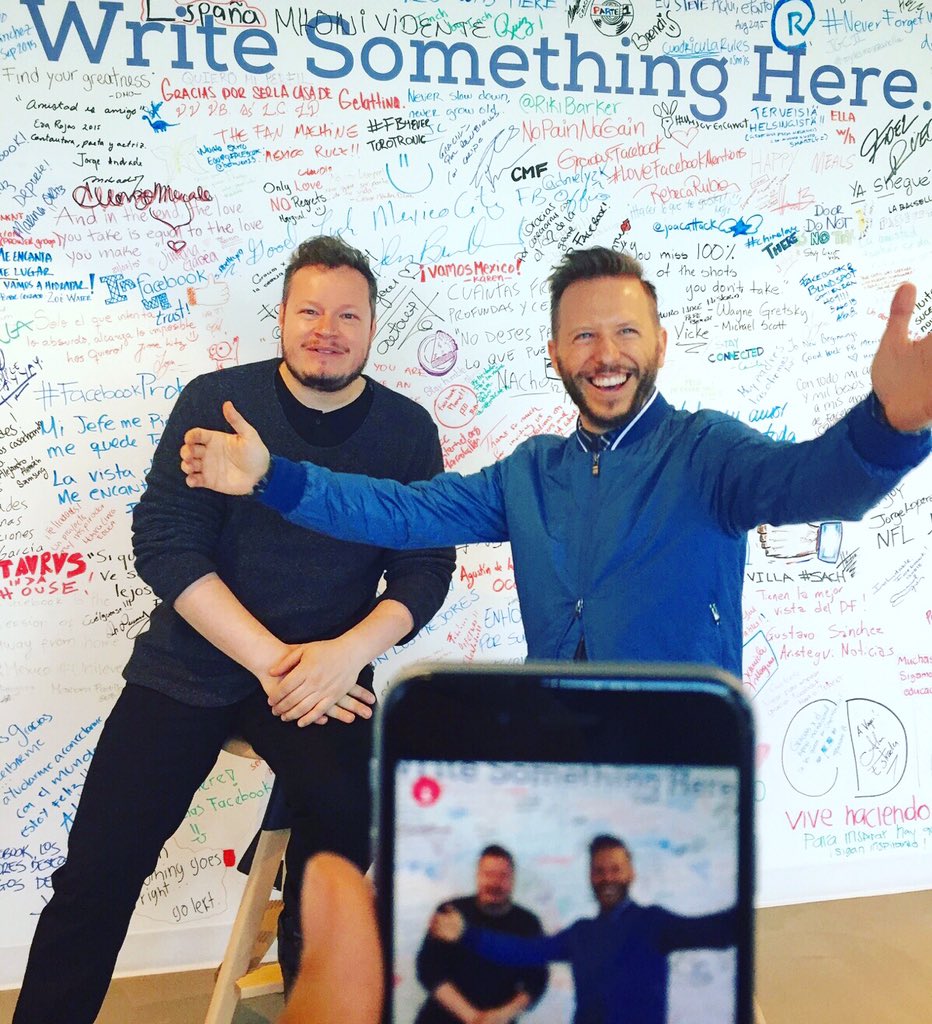 Sin Bandera regresa a los escenarios - CTZ0kO4U8AAv2zQ