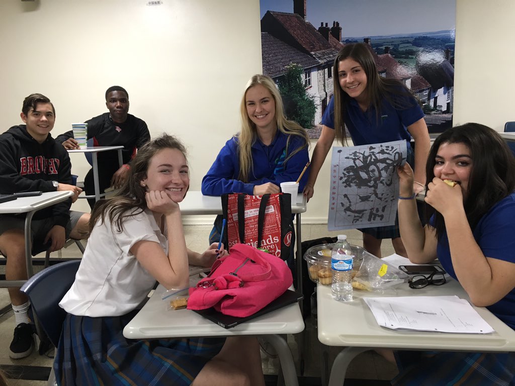 Check out all the awesome calligraphy from today's meeting. Thanks to everyone who came! See you all next month! 很好