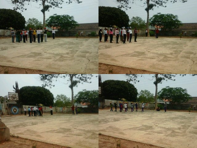 PSmetarigala's tweet photo. [Late Post] H-7 Sang Saka, @PSmetarigala melakukan latgab bersama kakak-kakak dari @Paskibrasmanesi @satdivers https://t.co/mQ61GUpSCa