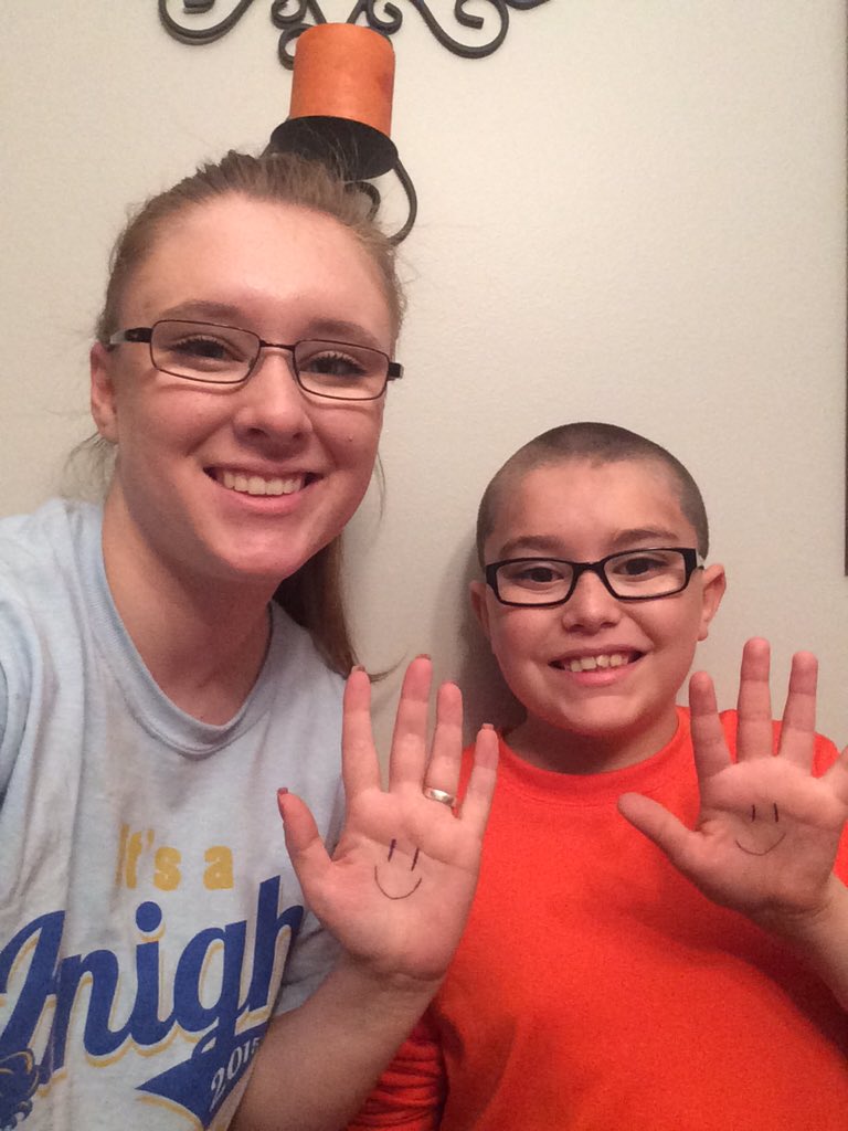jamie_snipes's tweet image. My brother and I are both adopted!! ❤️ #worldadoptionday #sflc #adopt2