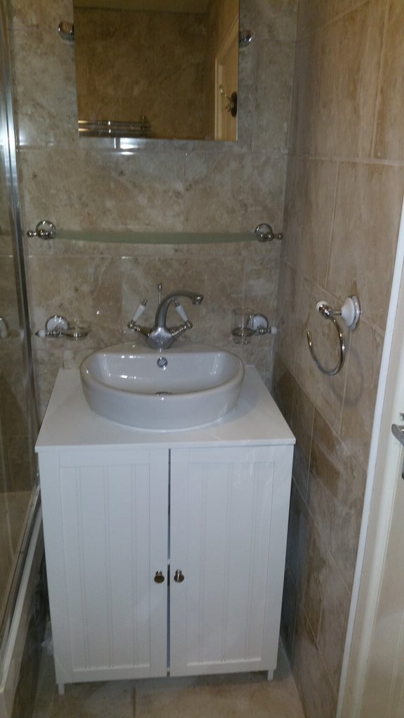 JCoxeServices's tweet photo. A recently completed #bathroom in central #Manchester, let me know your thoughts :) https://t.co/jbyOU6LpKa