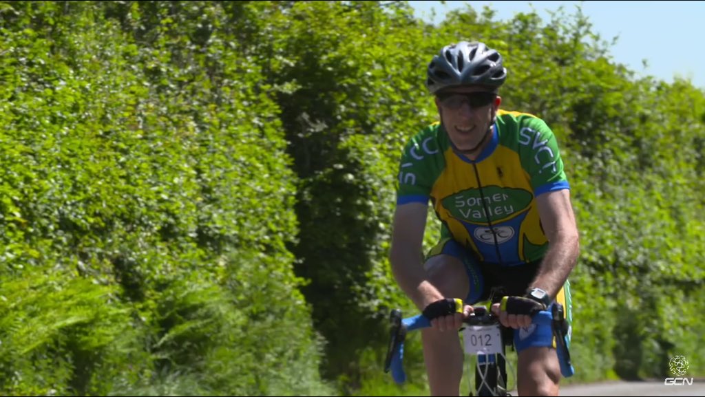 1032DF's tweet image. Nice to see a @SomerValleyCC jersey on a @gcntweet video. #sportive #localclub