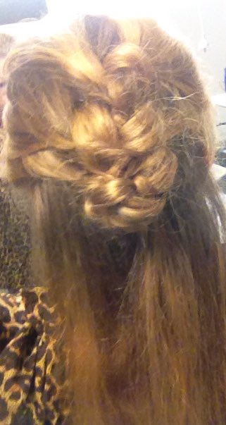 I had nothing to do &amp; my hair was in my face ☺️  #hairdos #hairspray #Hair #bored #boredom #beauty #beautytips<a href="/tag/hair"class="tags"><span>#hair</span></a><a href="/tag/beauty"class="tags"><span>#beauty</span></a><a href="/tag/bored"class="tags"><span>#bored</span></a><a href="/tag/beautytips"class="tags"><span>#beautytips</span></a><a href="/tag/hairspray"class="tags"><span>#hairspray</span></a><a href="/tag/boredom"class="tags"><span>#boredom</span></a>