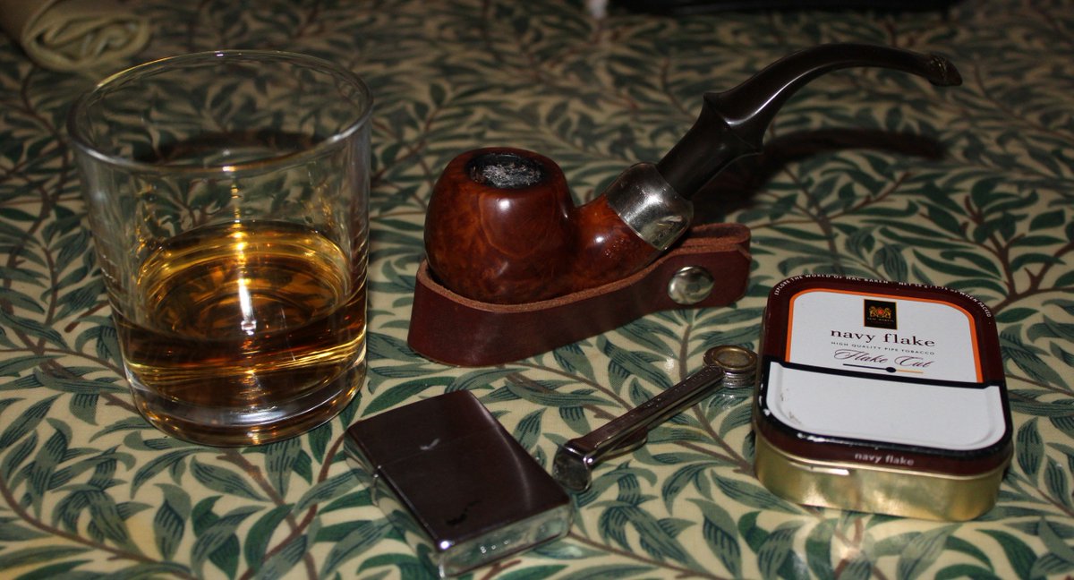 edpipeclub's tweet photo. Smoked plenty of #NavyFlake and had several drams of @HighlandPark 12yo https://t.co/nm9xSVSAgS