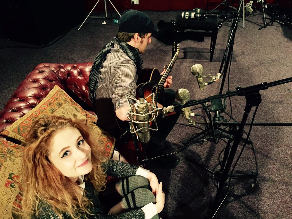 Keep your eyes peeled. Live sessions ahoy 🎶 <a href="/JanetJealousy/">Janet Devlin 🌞</a>