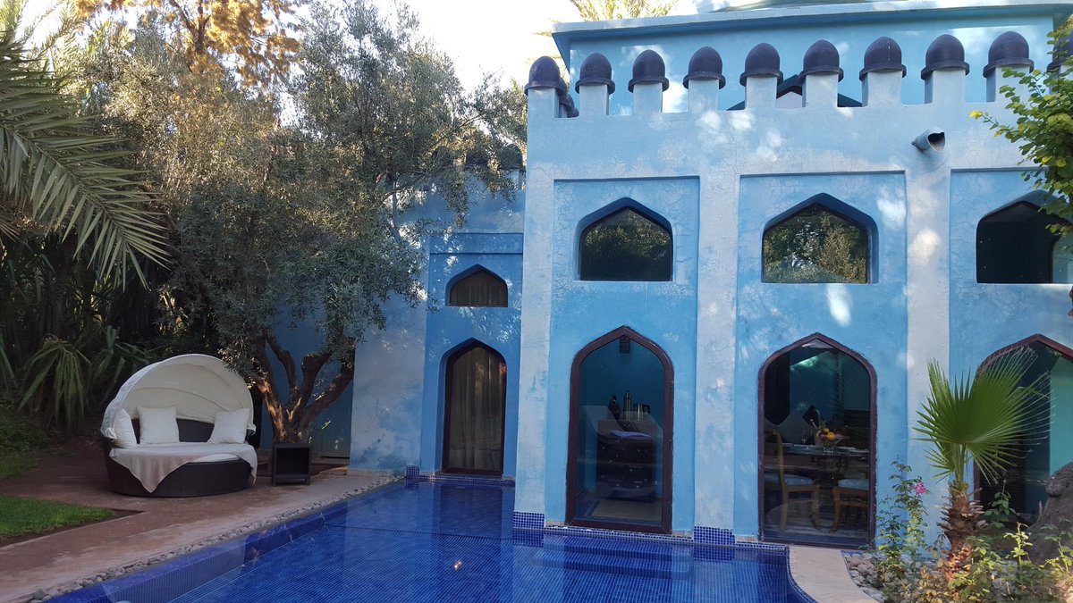 Jofoley8's tweet photo. My little blue retreat #essaadipalace #marrakech #pure2015 https://t.co/Yo2aRWZJhS