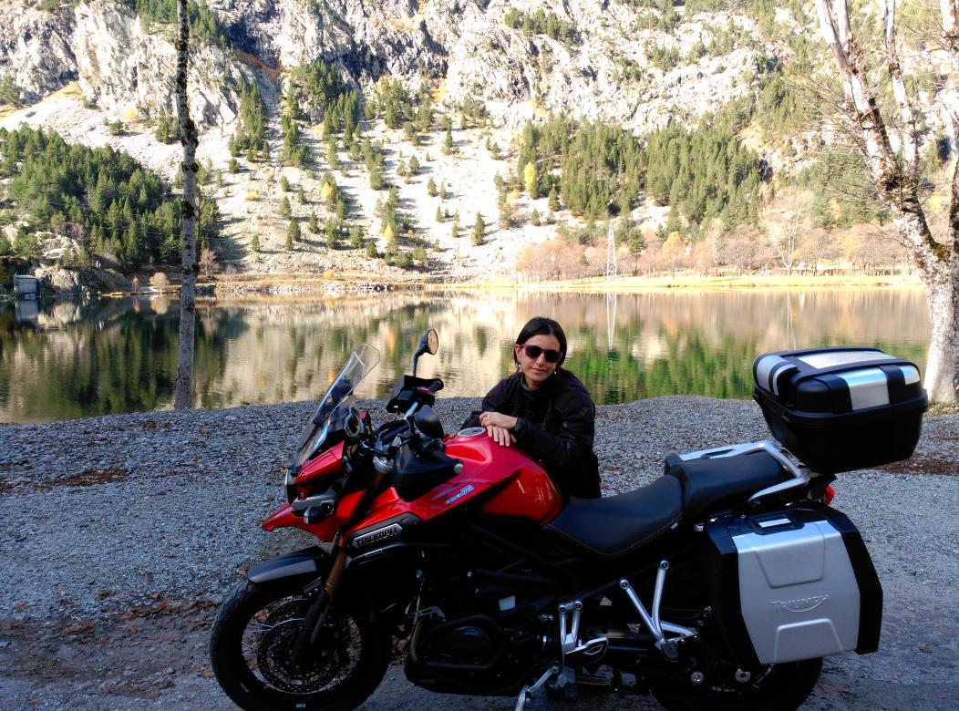 carolsubma's tweet photo. En moto claro https://t.co/RHAUbsVkYK