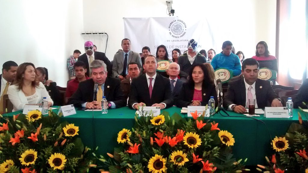 PRD_CDMX's tweet photo. "Conocí a @Bety_Olivares cuando ella era Secretaria de Jóvenes del #PRD_DF y nos apoyamos mutuamente" @raulflorescoy https://t.co/eBfcReNzX2