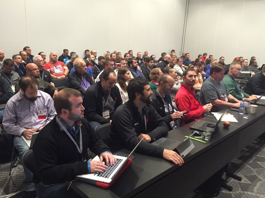 Ed_at_1E's tweet photo. REAL WORLD WIN10... Full room, getting some seriously good stuff!
#mmsmoa2015 @1E_Global @BMooreatDell @ramseyg https://t.co/gjimkZrbbD
