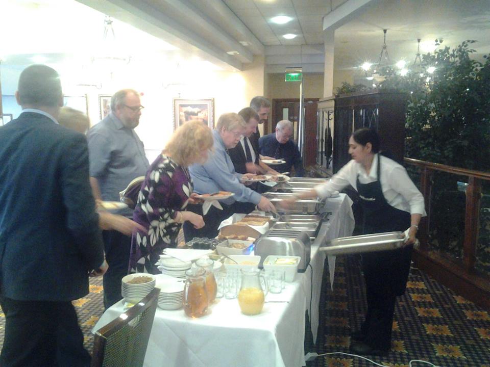 PoundSavingYou's tweet photo. Breakfast tomorrow anyone? Tell us who you like to be connected too &amp; we shall try help. #Bolton #Network #Business https://t.co/AX8rEp37f9