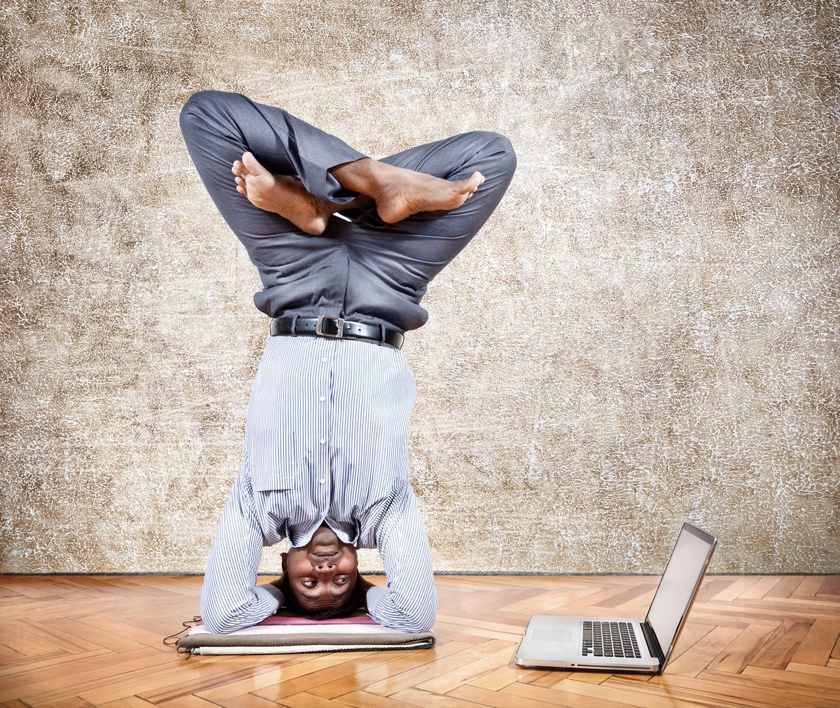 Time_4_Now's tweet photo. Just because it's #Monday, doesn't mean you can't find your inner peace. Take some #Time4: yourself on this busy day https://t.co/i5Wu7KHCm2