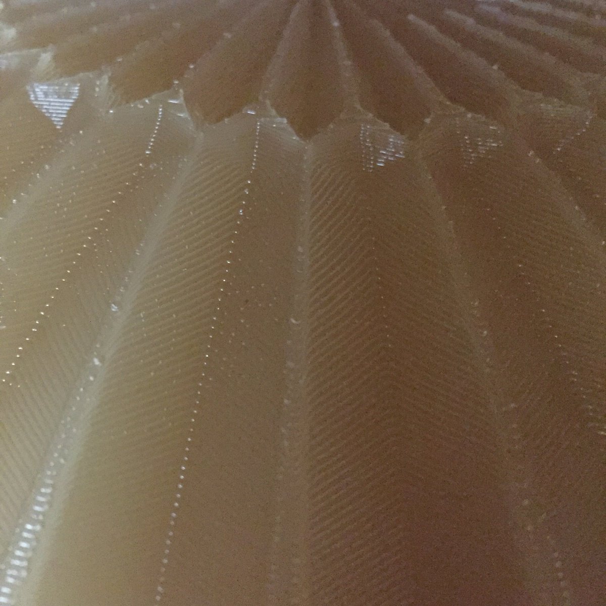 Pax_Modern's tweet photo. #3dprint #grain #detail from the small dome #pendant #lamp #process https://t.co/oS8wL51UBx