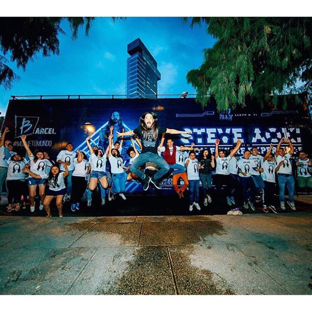 #aokijump #674. The #Barcel #neonfutureexperience Bus Jump. Mexico City Df Mexico. Nov 6 2015. https://t.co/ESkezsiyiS