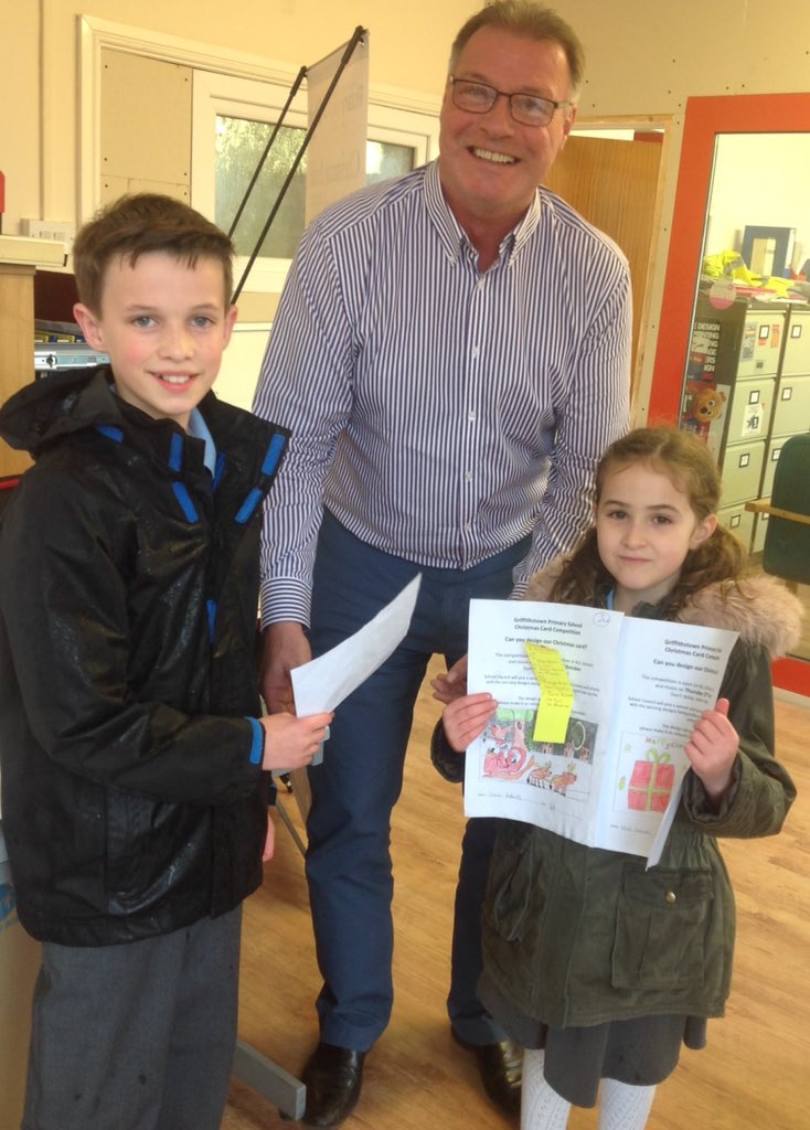 Griff_DEPUTY's tweet image. Ethan&amp;amp;Holly met Mr Stacey today. Huge thanks to @DesignerPrint who will be printing our Xmas cards. @Griffithstown1