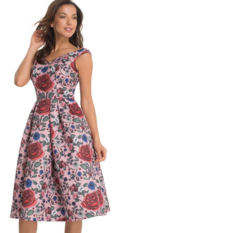 FOLLOW &amp; RT TO WIN A DARCIE DRESS chichiclothing.com/products/Chi-C… Ends 10pm Thursday 12th Nov #ChiChiClothing #Comp #Win