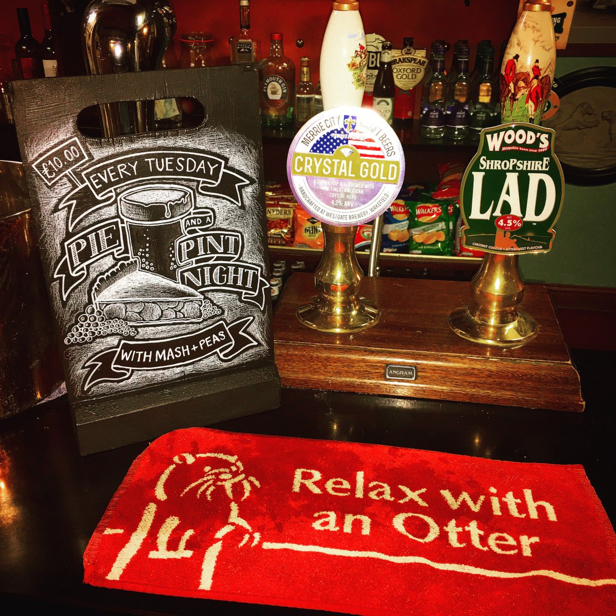 Join us this tuesday for the launch of our Pie and Pint night. Served every Tuesday £10  
<a href="/TheChaseInn/">The Chase Inn</a>