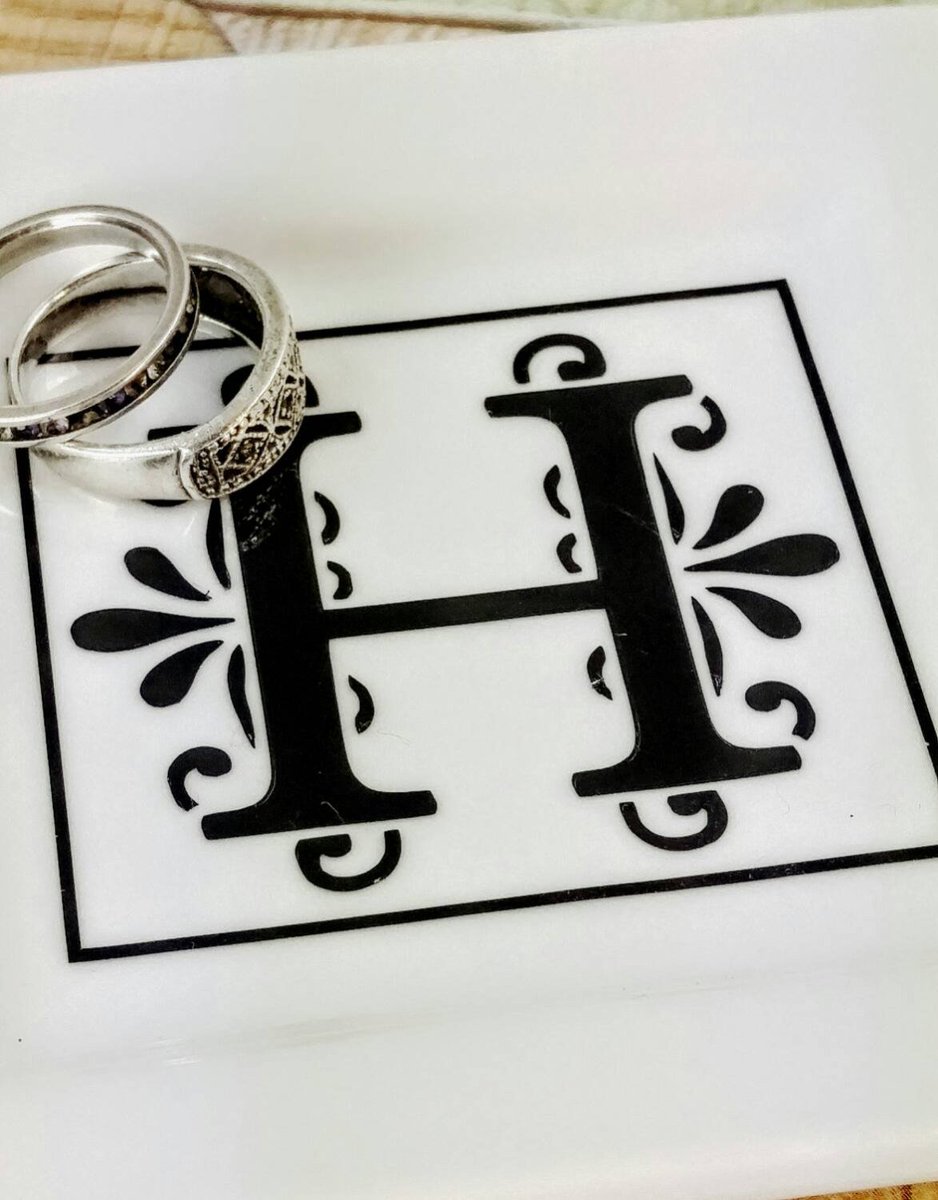 EtsyRockingJay's tweet image. Ring Dish, Ring Dish with monogram, Personalized Ring Dish, Wedding Gift… etsy.com/listing/247533… #Etsy #RingStorage