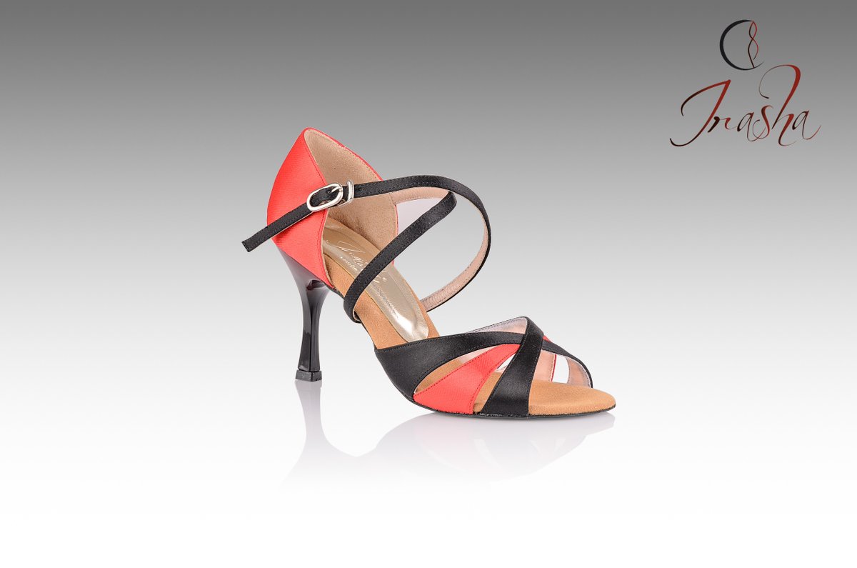 Irashashoes's tweet photo. Amamos el #Tango y por eso tenemos los mejores #zapatos https://t.co/dfCO3GteCP