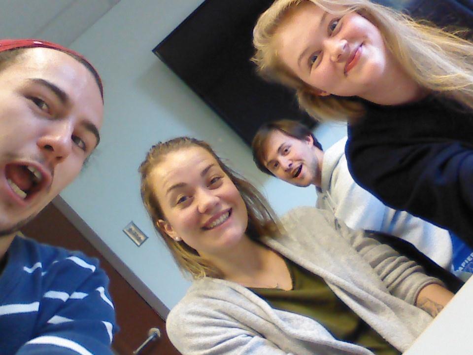 PodSquad2's tweet photo. IDENTIFICATION COMPLETE YAY! #done #envb222 #nathist #selfie #wecouldhaveusedaselfiesstick #photogenic #beautiful https://t.co/TD7jIpoz4C