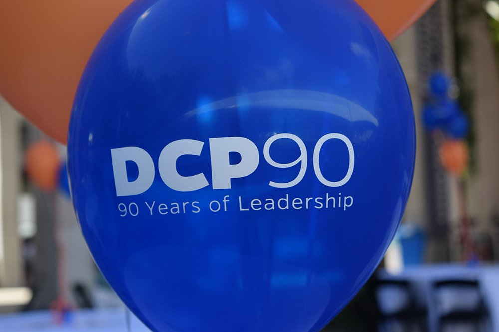 UFdcp's tweet photo. Delicious BBQ + sunshine + @UF win over Vandy = perfect 90th anniversary! Photos: https://t.co/Cbl5mOkK9d #UFDCP90 https://t.co/2srwp8d3xY