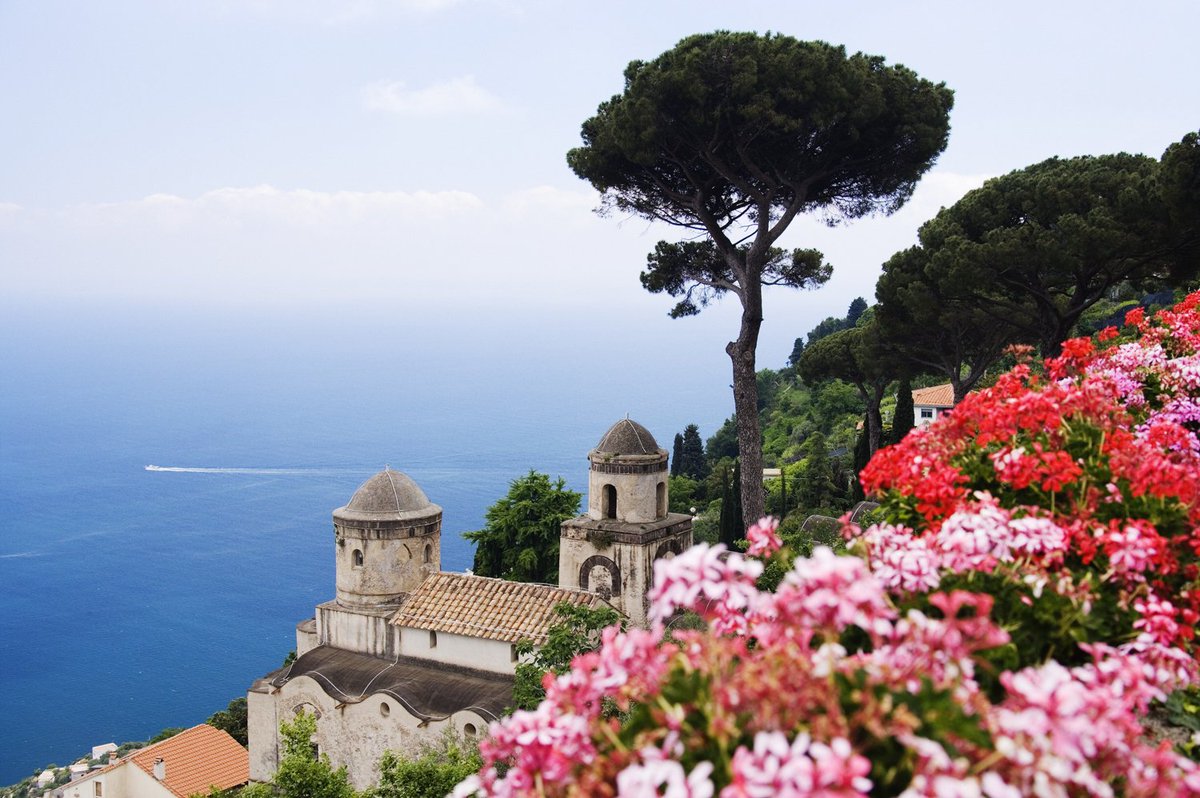 lonelyplanet's tweet photo. 12 local experiences on the #Amalfi Coast https://t.co/fEn3RJKolQ #travel #lp https://t.co/oo9FkcHzSd