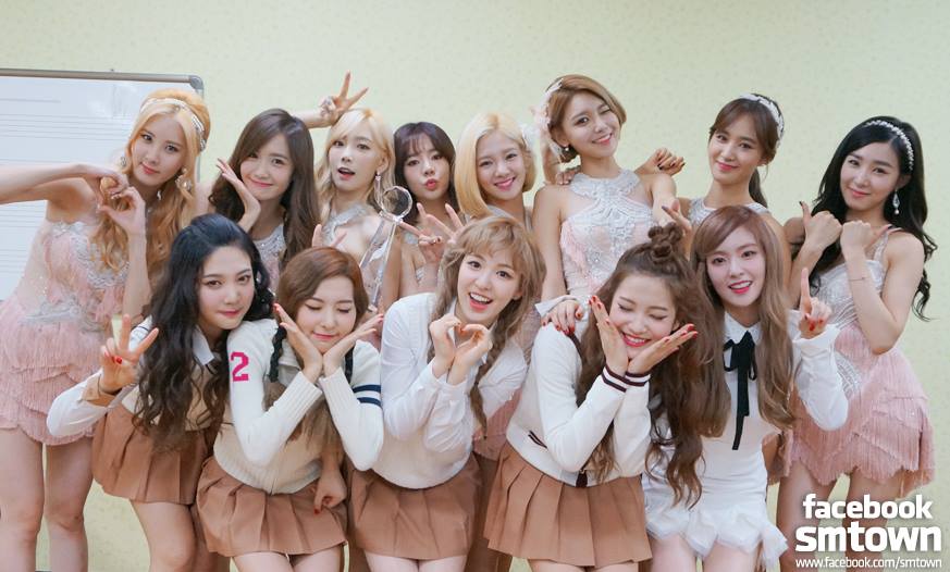 Koreaboo's tweet photo. Netizens discuss idol groups with members who are all popular -- https://t.co/zwbAGfihyg https://t.co/m5niSOahMl