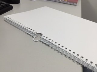 Kalendertijd? De vraag naar de draadgebonden wire-o producten is weer volop!
Eerst even een dummy gemaakt...