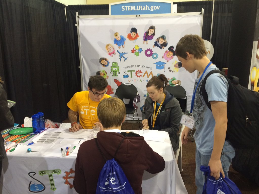 YoungUTed's tweet photo. Northern #STEM expo @STEMUtah engaging kids in future careers #STEM4U @UTPublicEd @weberdistrict @DavisSchools https://t.co/hQC8jrykon