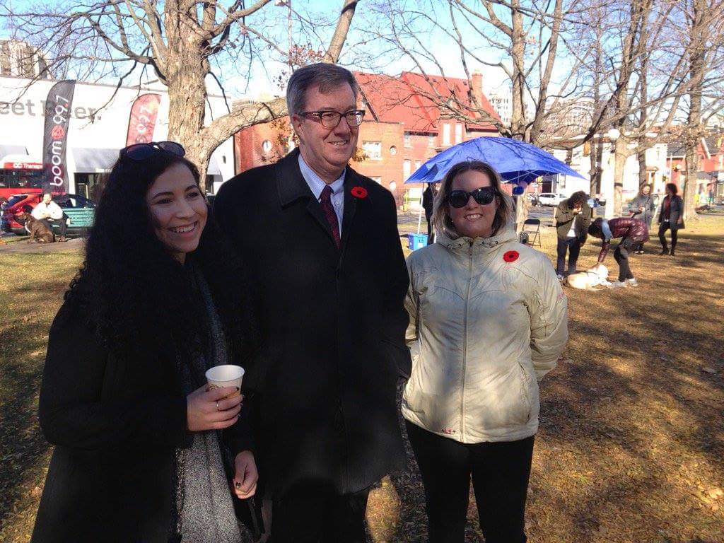 tomorrowsgrind's tweet photo. @JimWatsonOttawa stopping by #DundonaldPark yesterday for the #CommunityEvent #SupportSomerset #TomorrowsGrind https://t.co/tLmoiSg0ko