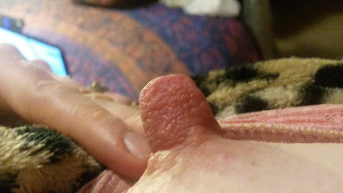 I wonder why my client earlier asked if I can lactate? @LongNipples @LadiesOnline @HornyDutchy @TeamCamgirls<a href="/tag/hugenipples"class="tags"><span>#hugenipples</span></a>