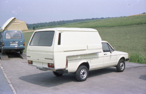 weird_cars's tweet photo. Heres an odd hybrid of two #volkswagen commercials. A #t3bus and a #vwCaddy pickup. Nicely done but weird. https://t.co/qzHowgSE0G
