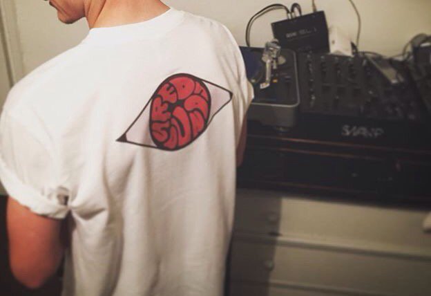 REDSOUNDS1's tweet photo. £5 a top https://t.co/vrYc8AEHmx