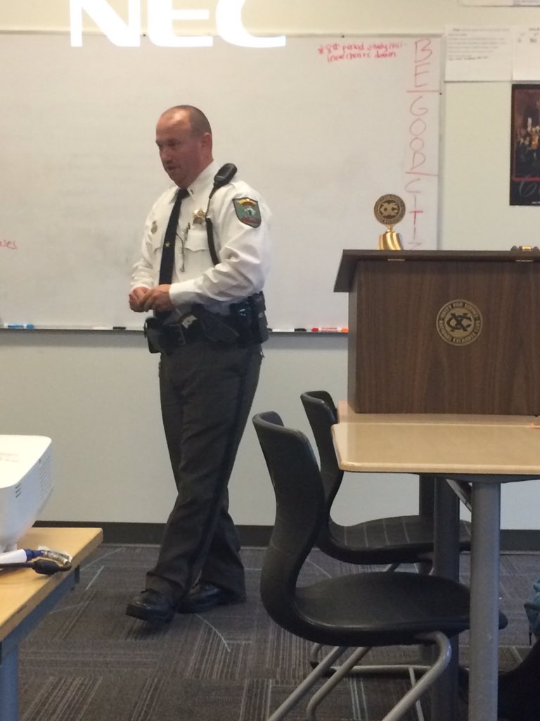 plpexcel's tweet photo. Thanks Lt. Matt Burleyson for visiting our club, your presentation was very entertaining! #ExchangeStrong #plpexcel https://t.co/7fYx3h7lpX
