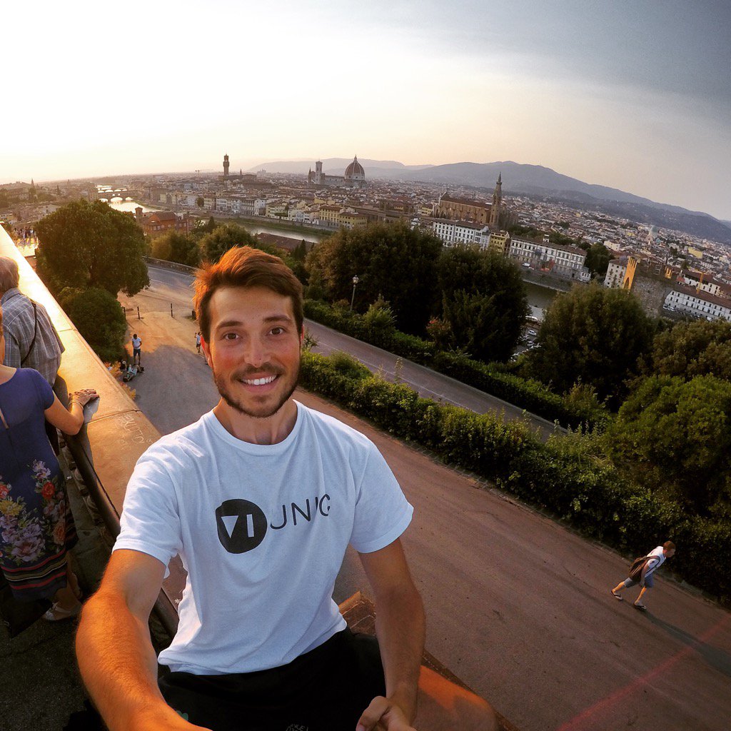 VIUNIC2014's tweet photo. 🔆🇮🇹 BUONGIORNO FIRENZE 🇮🇹🔆 #Viunic #ViunicFamily :@titopaz99
•https://t.co/D1C3HNbaqv• https://t.co/RhnBeKXhd7