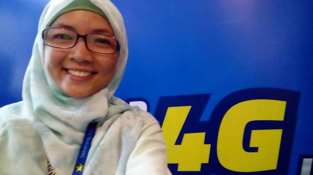 inagustiana's tweet photo. Commercial Launch 4G XL @XLandMe #XLApprentice https://t.co/2BkL2lEsD5