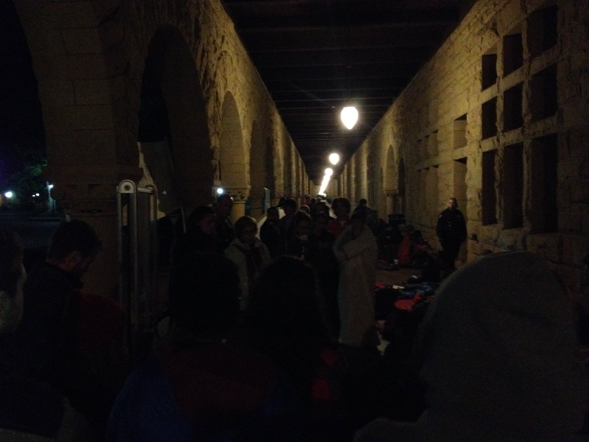 UPDATE: Admin &amp; sheriff paid us an evening visit. 60+ students still staying the night #SitWithUs #DivestStanford