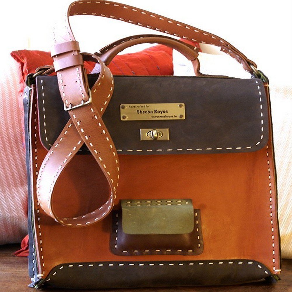 Preksh_IPL's tweet photo. Wide range leather bags and accessories from #mudhouse
#leatherproducts #preksh
https://t.co/ALlYVUBGbp https://t.co/gzNM8f9lmK