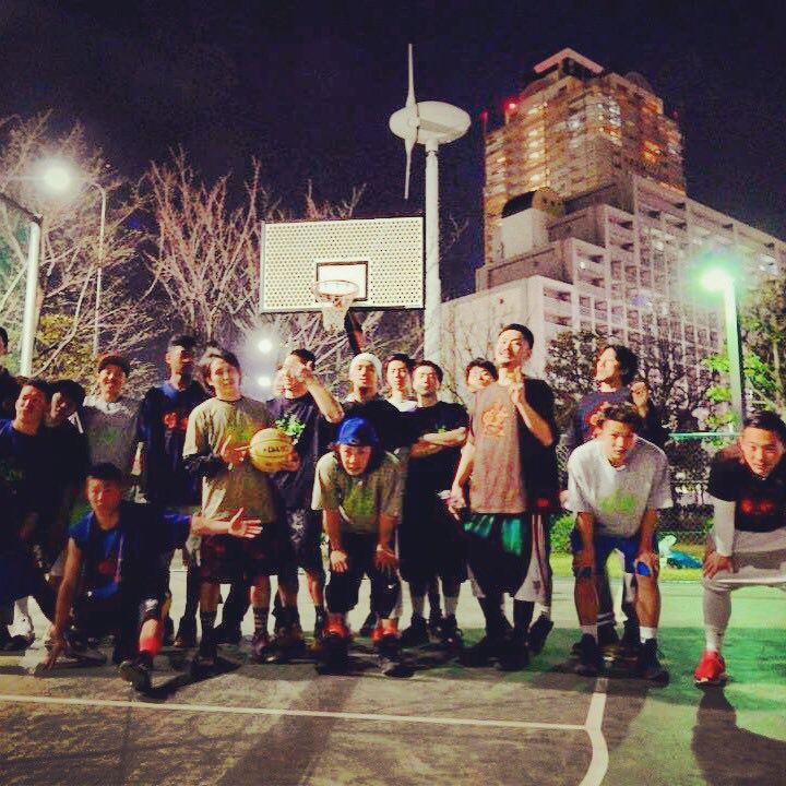 TMBKofDARKSIDE's tweet photo. #themidnightballkingdome https://t.co/a13WtV6vuP