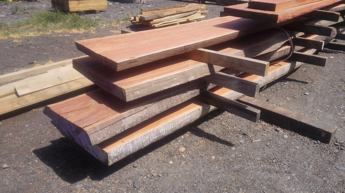 Beautiful solid wood slabs in the drying process, once dried it will become beautiful tables.
#wood #export