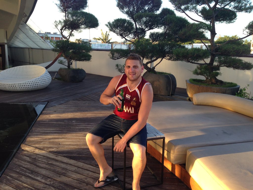 wanga27's tweet photo. Repping qld maroons in Bali #TeamwearTuesday https://t.co/JTXTWN0kY4