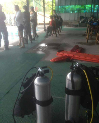 acecaretech's tweet image. Diving.WHO LIKE THIS?