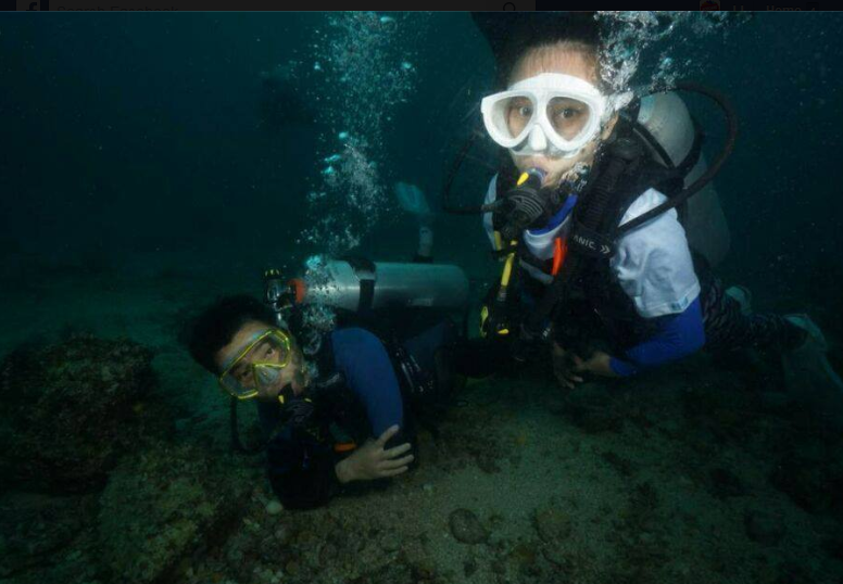 acecaretech's tweet image. Diving.WHO LIKE THIS?