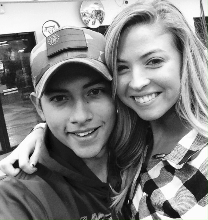 rodriguezkourt's tweet photo. have to post this bc he asked to take this pic & it made me happy #workvisits #arefun https://t.co/nvaDLPGgnO